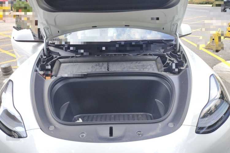 Tesla Model Y 2023 #22 Tesla Model Y 2023 immagine di auto #22