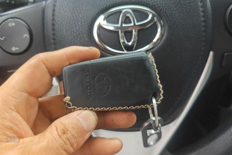 Toyota Corolla 2018 immagine di auto #10