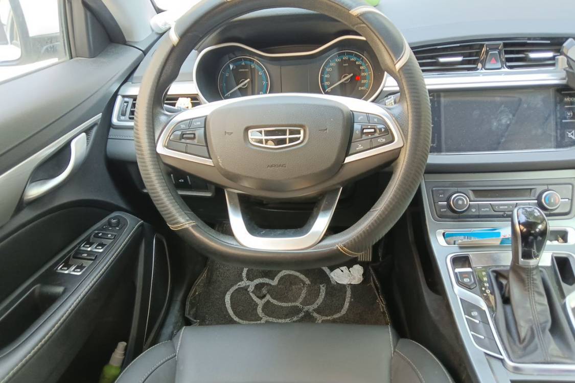 GEELY Emgrand 2020 #24 GEELY Emgrand 2020 car image #24