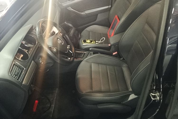 Volkswagen Lavida 2017 car image #19