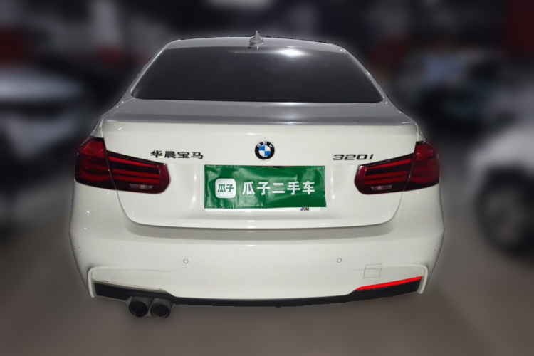 BMW 3 Series 2018 #4 BMW 3 Series 2018 car image #4