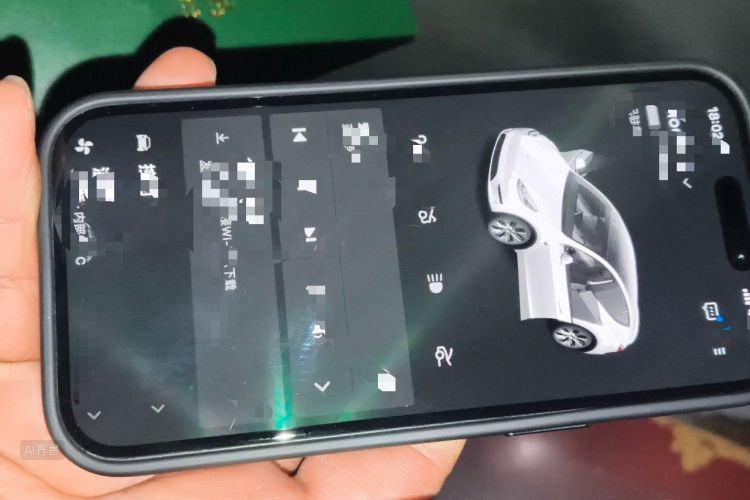 Tesla Model Y 2023 car image #10