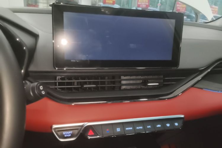 GEELY Emgrand S 2022 #13 GEELY Emgrand S 2022 imagem de carro #13