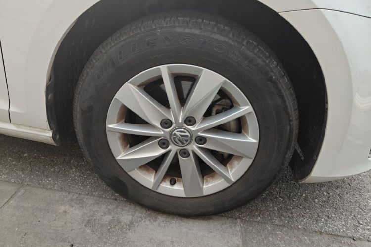 Volkswagen Golf 2016 car image #9