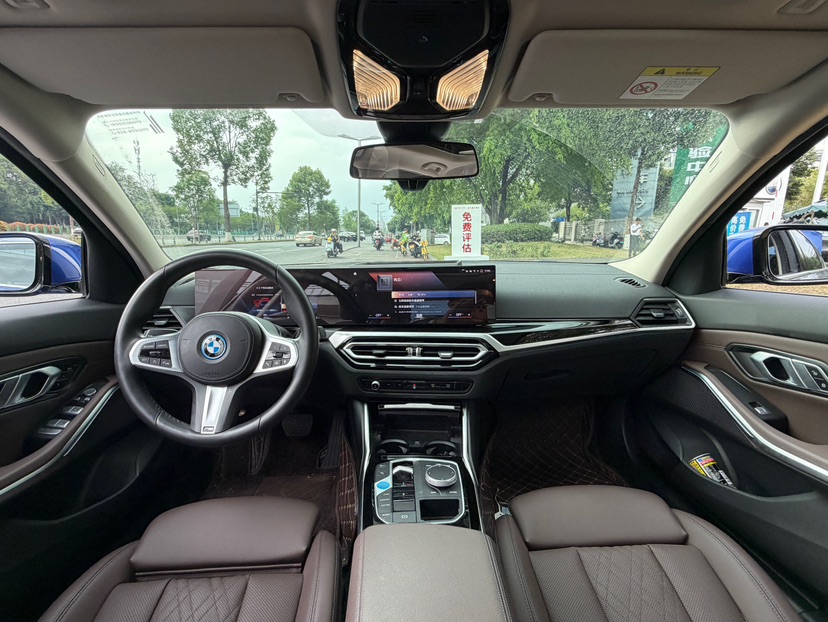 BMW i3 2022 car image #5