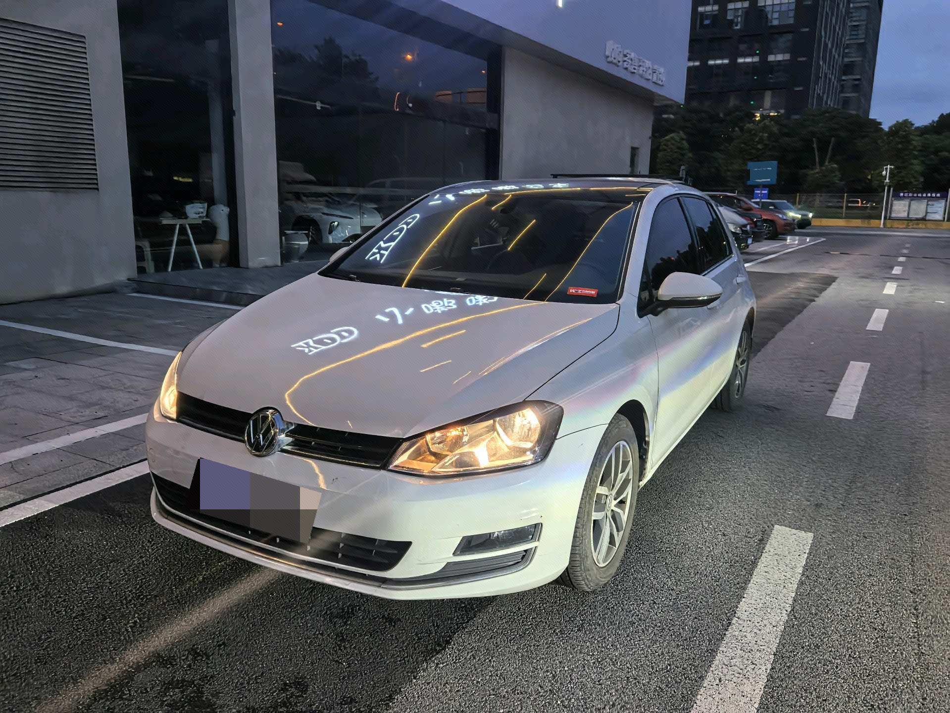 2016 2016 car image