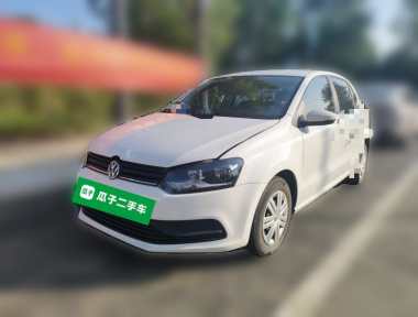 Volkswagen Polo 2016 car image 