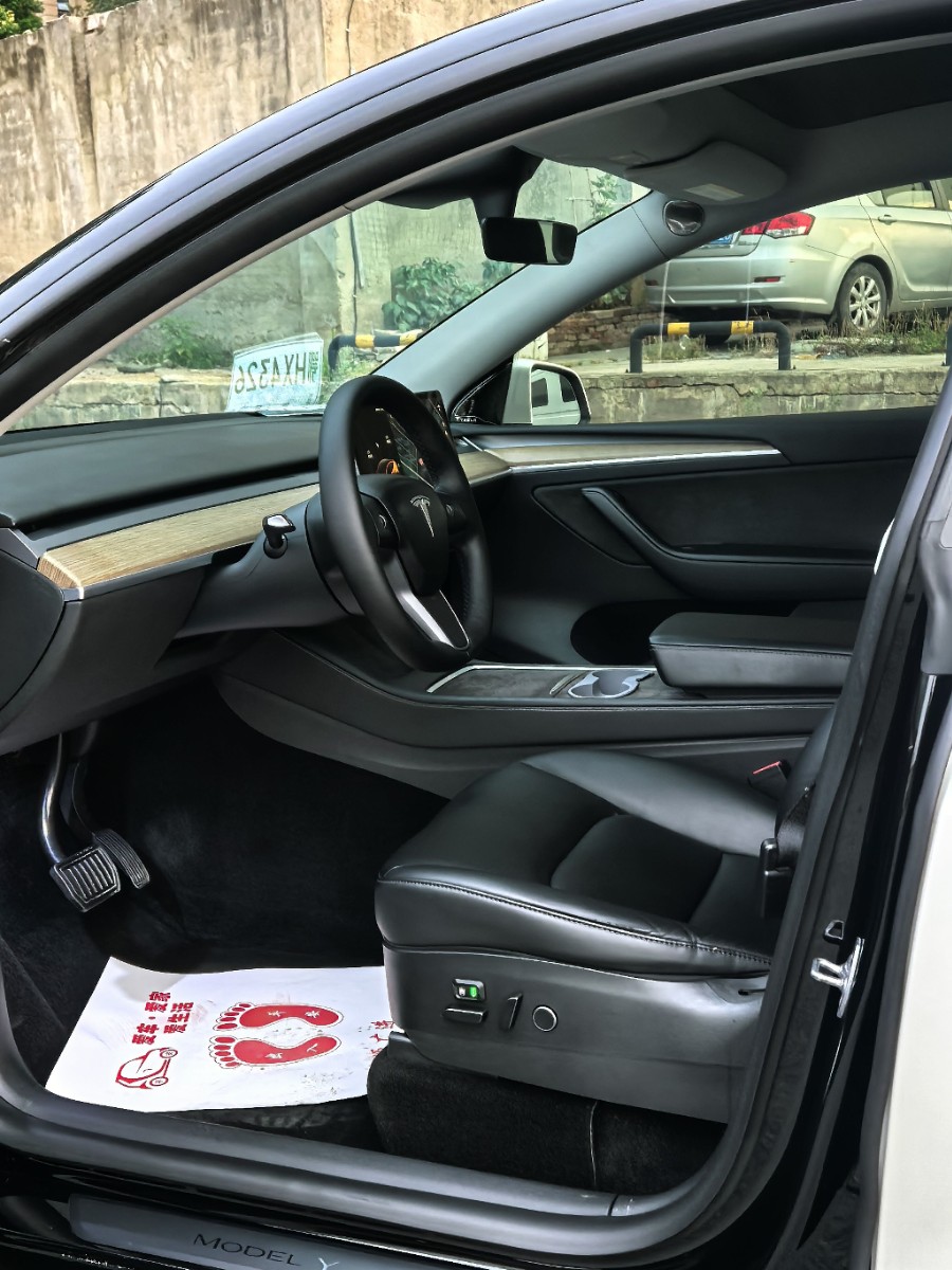 Tesla Model Y 2022 #7 Tesla Model Y 2022 car image #7
