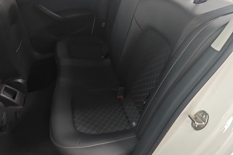 Skoda Rapid 2018 #13 Skoda Rapid 2018 car image #13
