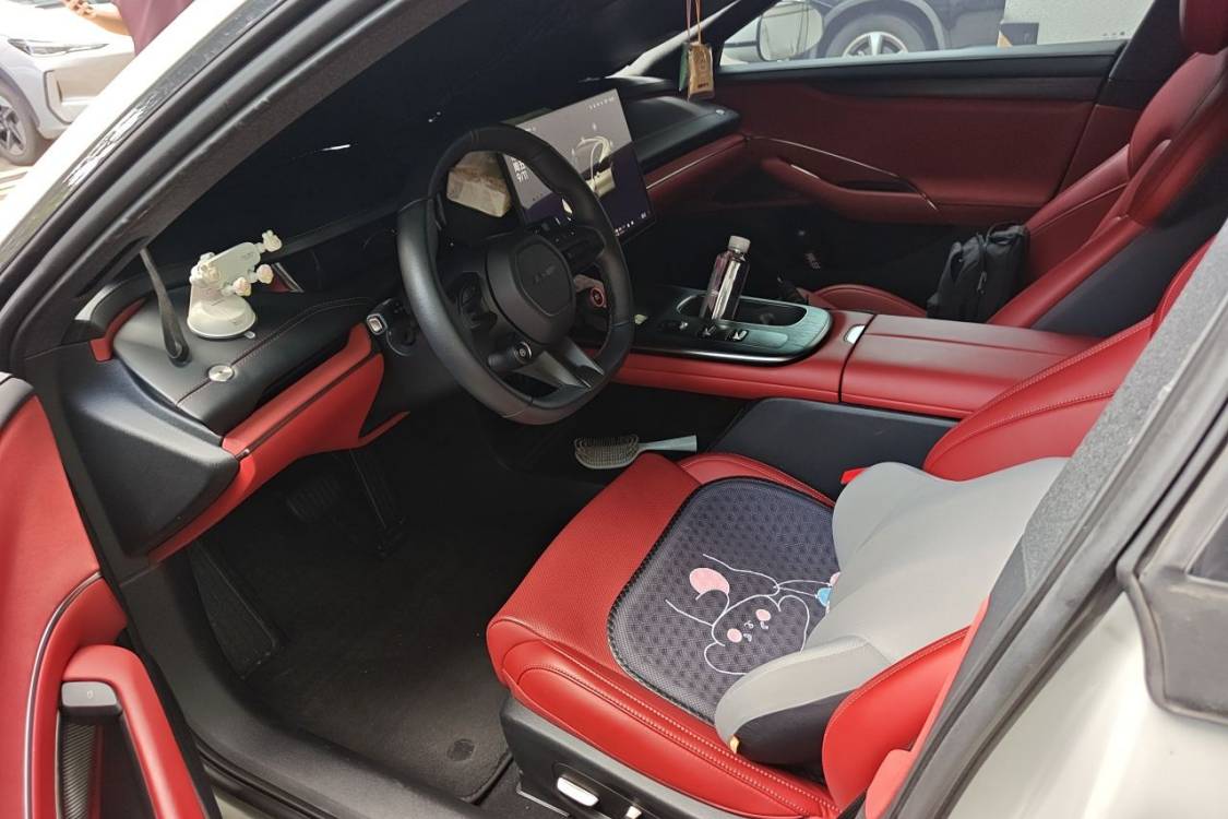 MI SU7 2024 car image #23