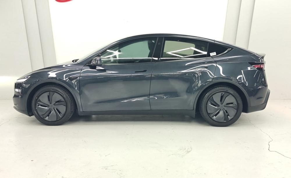 Tesla Model Y 2025 #3 Tesla Model Y 2025 image de voiture #3