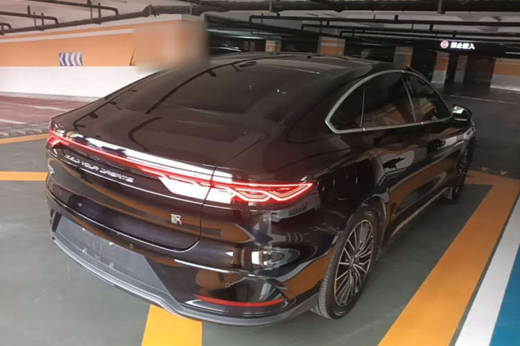 BYD Han 2023 car image #7