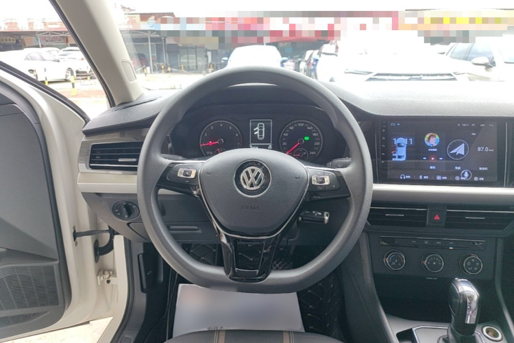 Volkswagen Lavida 2019 car image #11