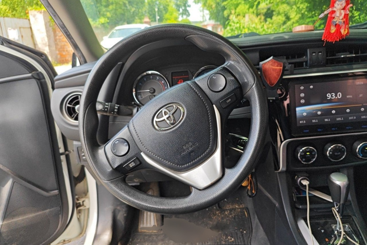 Toyota Corolla 2018 #11 Toyota Corolla 2018 car image #11