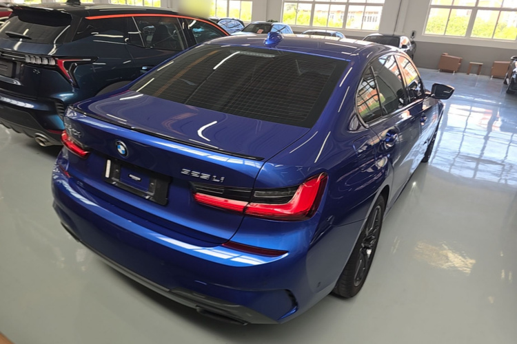BMW 3 Series 2019 #7 BMW 3 Series 2019 car image #7