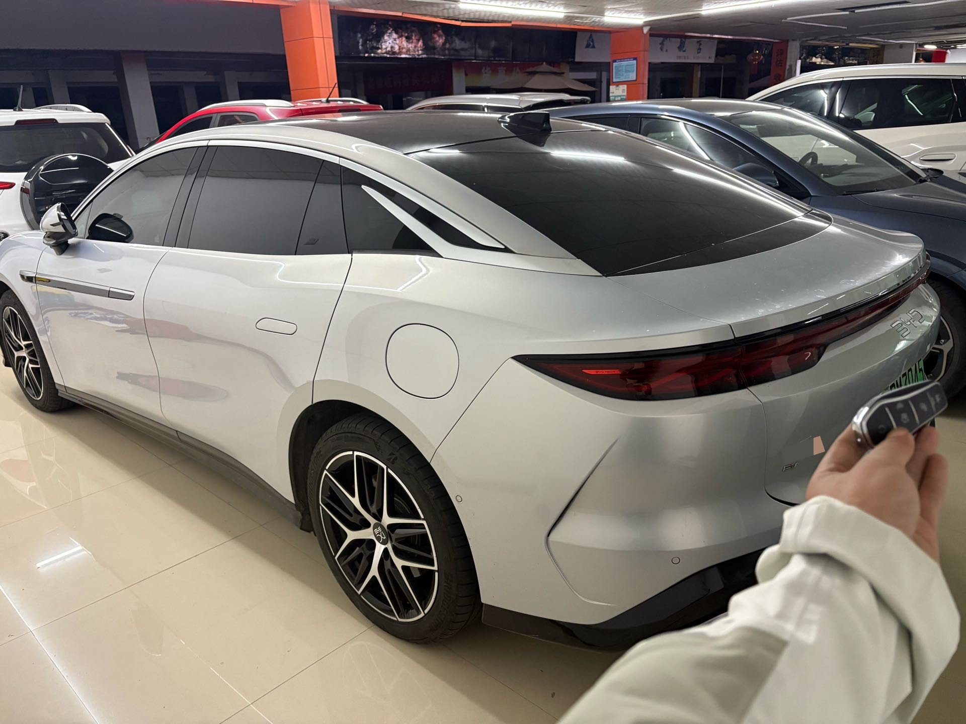 BYD HanL 2025 #4 BYD HanL 2025 imagen de coche #4