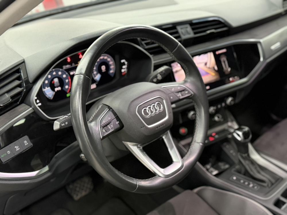 Audi Q3 2023 immagine di auto #15