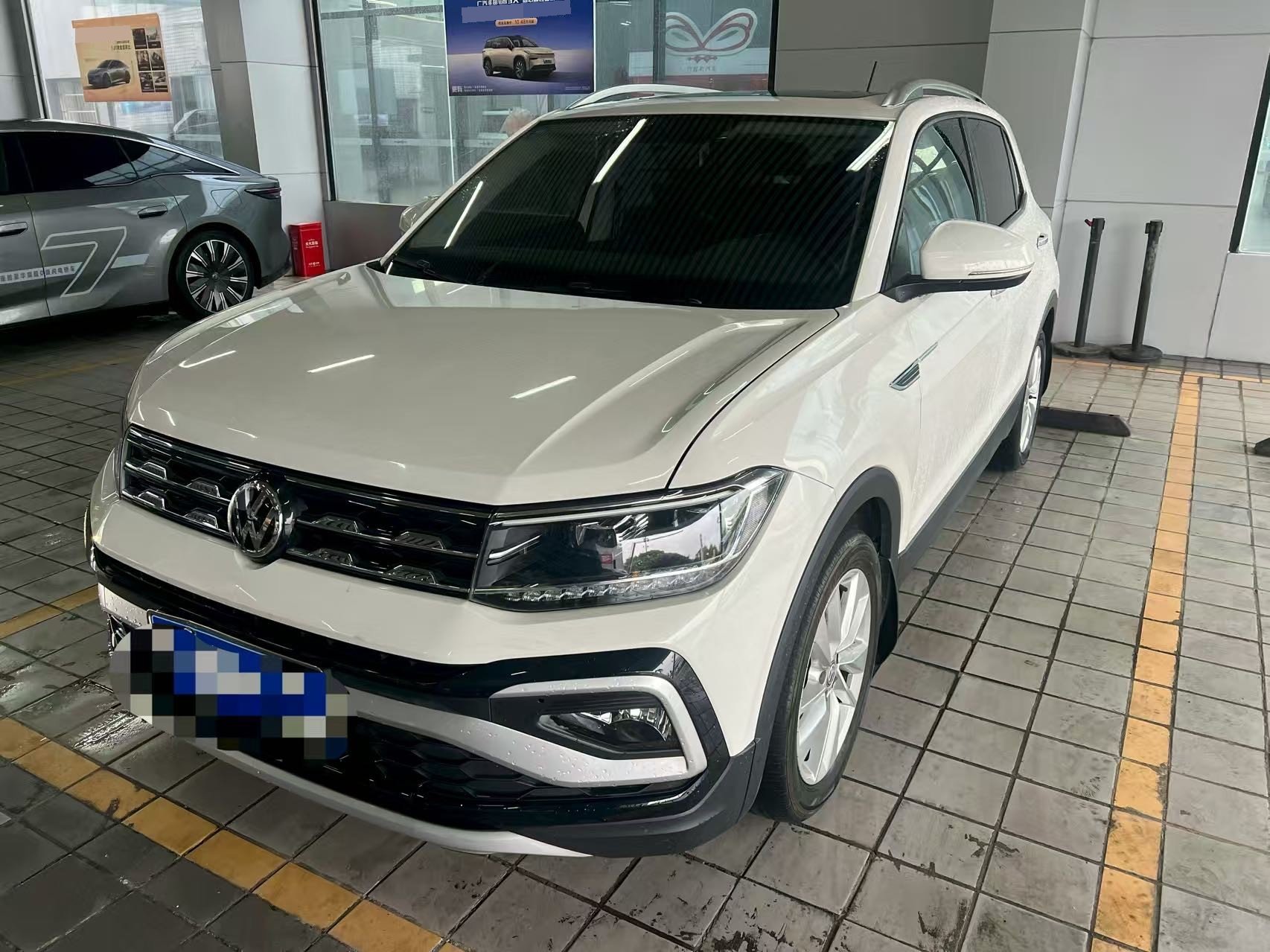 Volkswagen T-Cross 2020 car image 