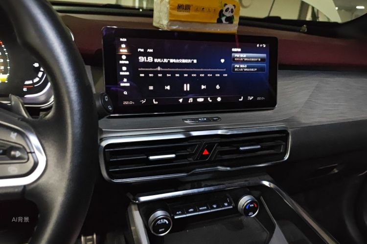 GEELY Coolray 2019 #15 GEELY Coolray 2019 car image #15