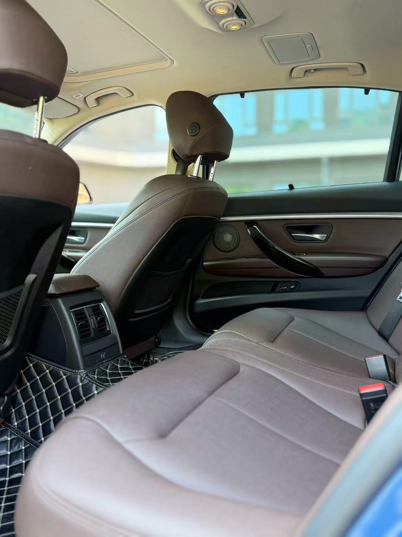 BMW 3 Series 2019 #6 BMW 3 Series 2019 car image #6