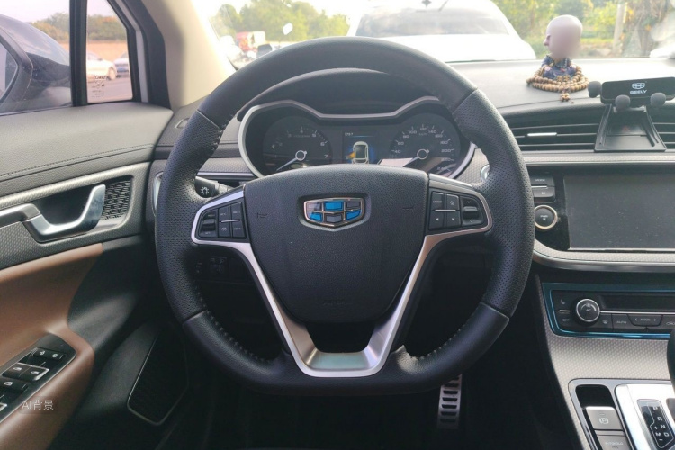 GEELY Emgrand GS 2018 car image #12