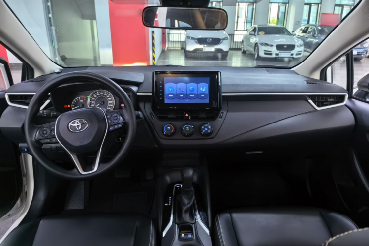 Toyota Corolla 2021 #10 Toyota Corolla 2021 car image #10