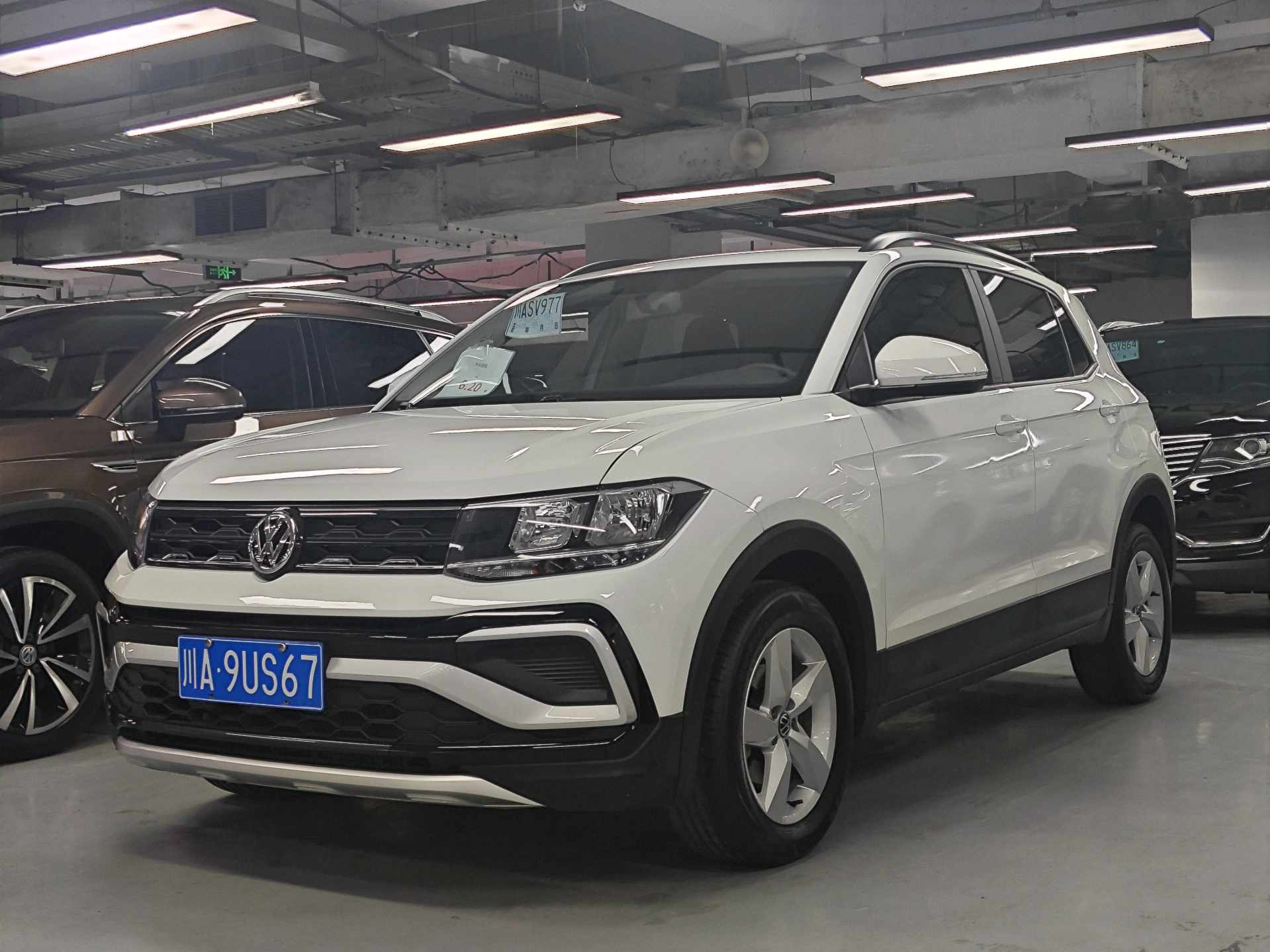 Volkswagen T-Cross 2023 car image 