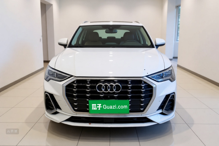 Audi Q3 2019 car image #3