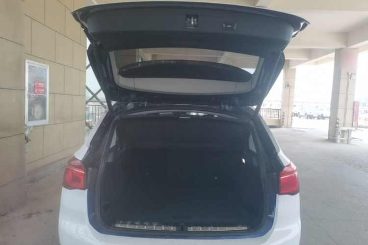 BMW X1 2019 #21 BMW X1 2019 car image #21