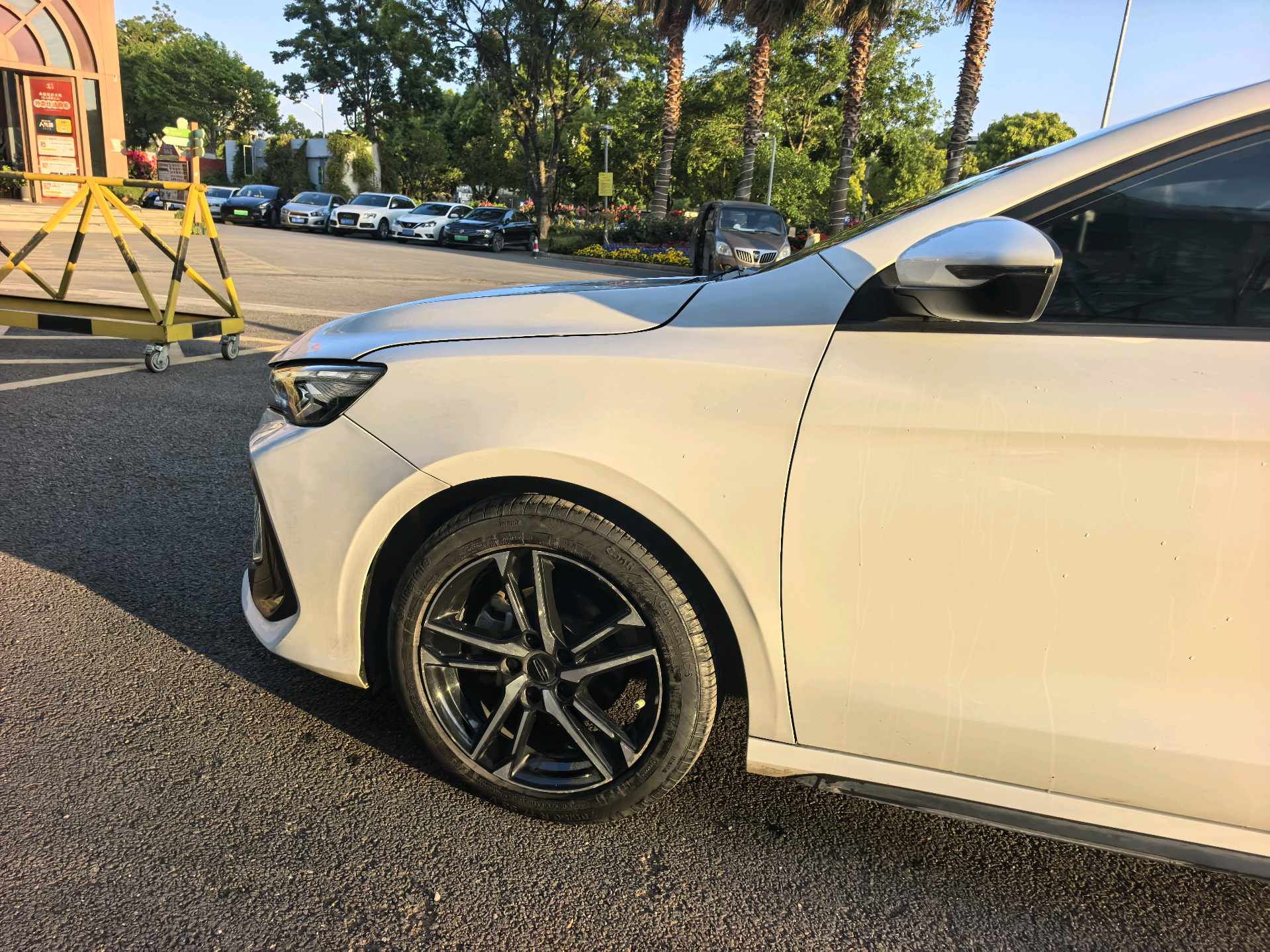 GEELY Binray 2023 car image #4