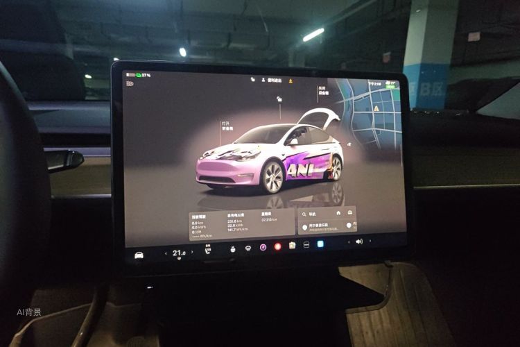Tesla Model Y 2023 car image #13