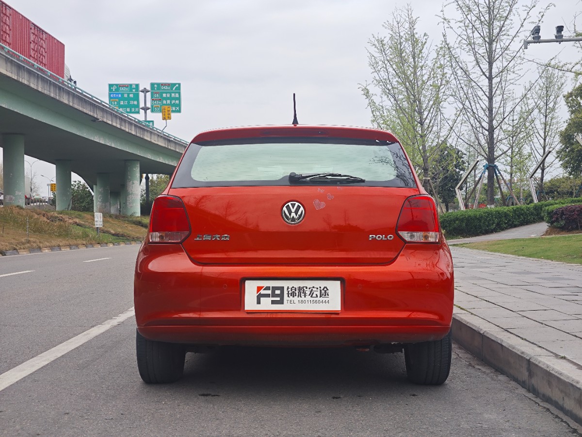 Volkswagen Polo 2011 #6 Volkswagen Polo 2011 car image #6