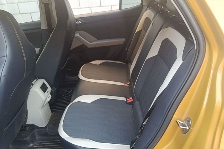 Volkswagen T-Cross 2019 #17 Volkswagen T-Cross 2019 car image #17