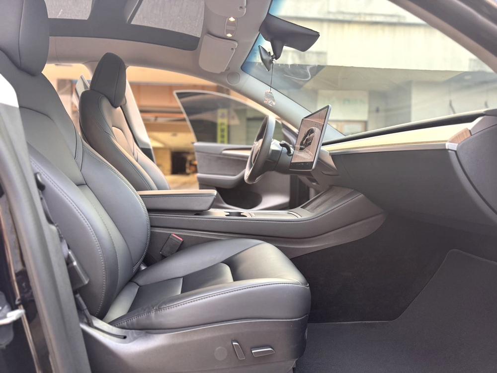 Tesla Model Y 2023 #9 Tesla Model Y 2023 car image #9