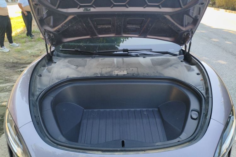 MI SU7 2025 immagine di auto #27