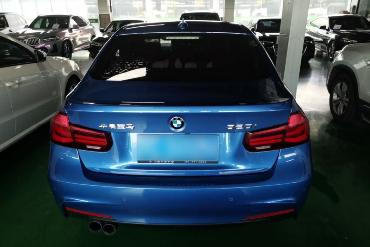 BMW 3 Series 2019 car image #6
