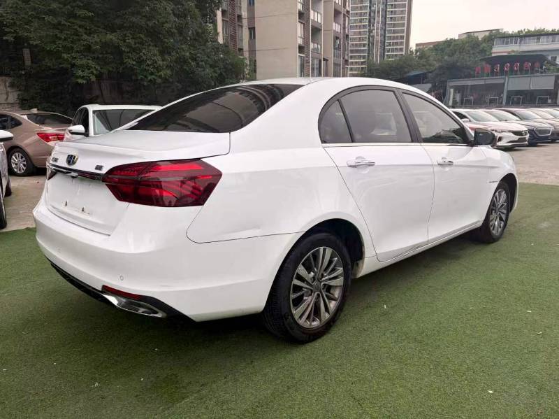 GEELY Emgrand 2019 imagen de coche #4