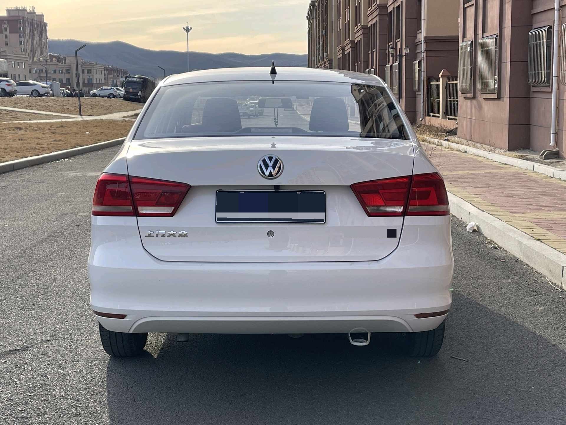 Volkswagen Santana 2018 car image #5