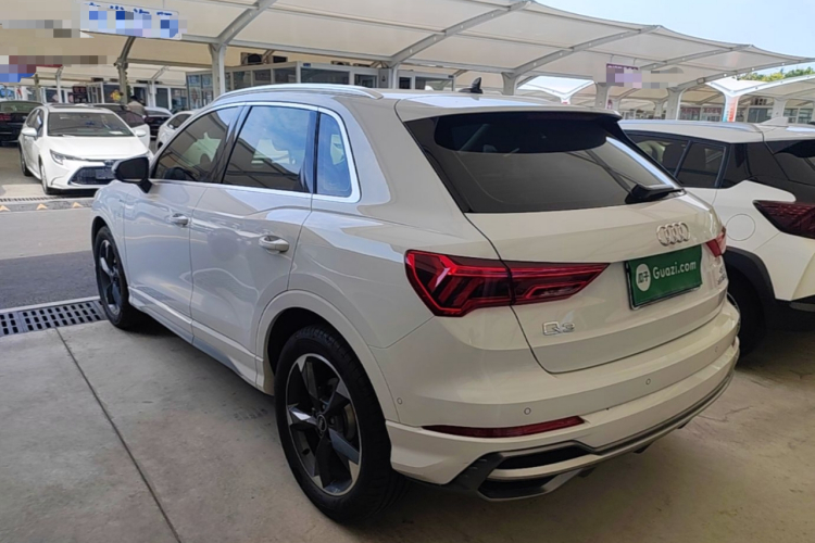 Audi Q3 2022 immagine di auto #5