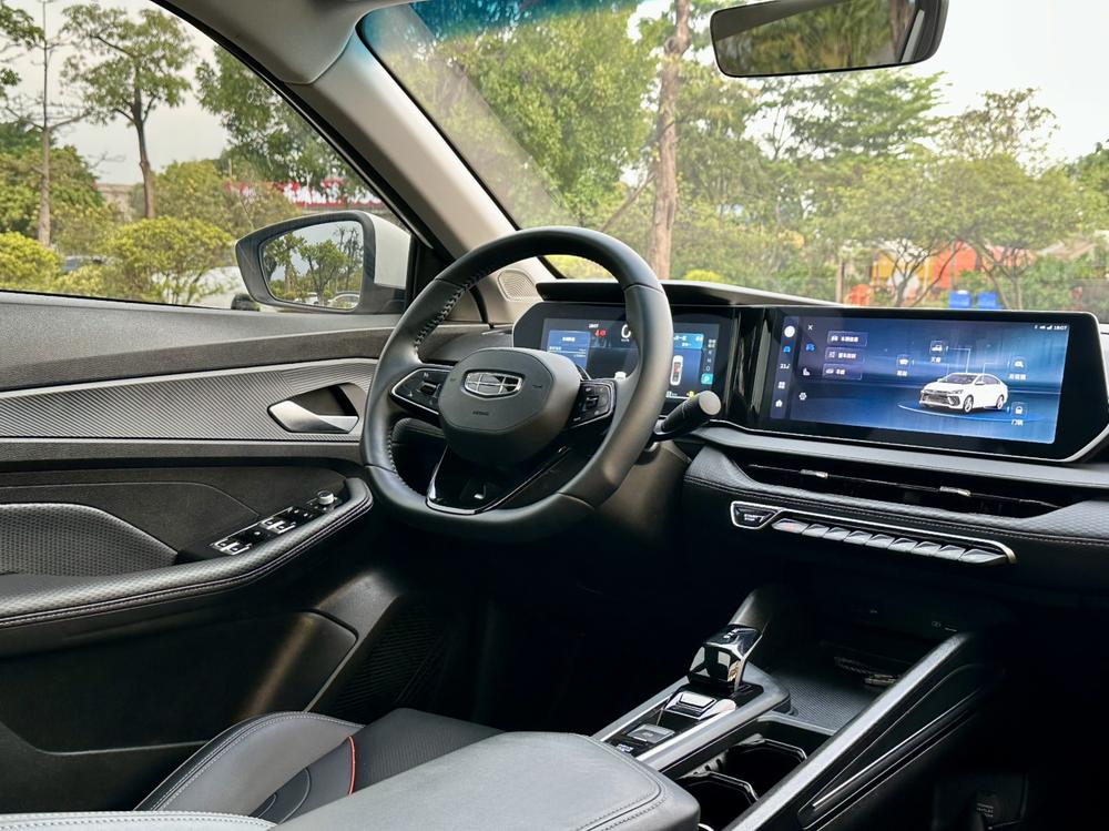 GEELY Binray 2023 car image #18