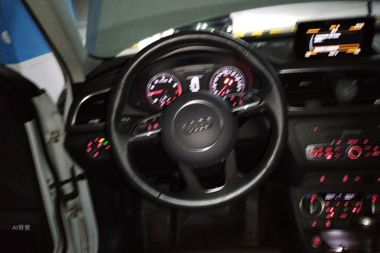 Audi Q3 2019 car image #12
