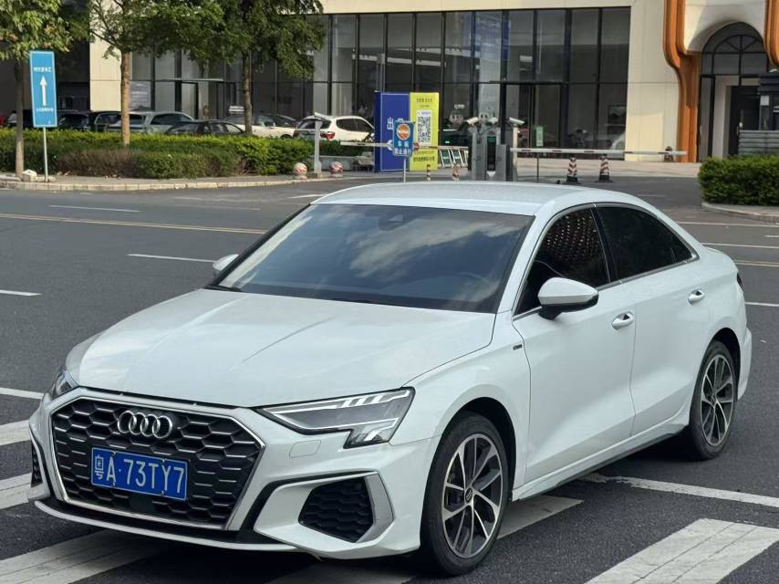 Audi A3 2022 car image 
