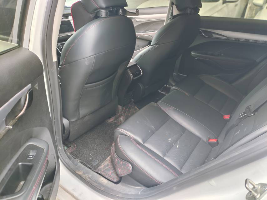 GEELY Binray 2020 image de voiture #4