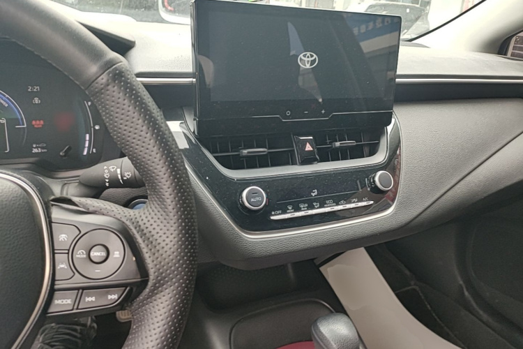 Toyota Corolla 2023 car image #10