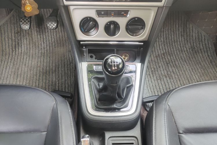 Volkswagen Lavida 2015 #14 Volkswagen Lavida 2015 car image #14