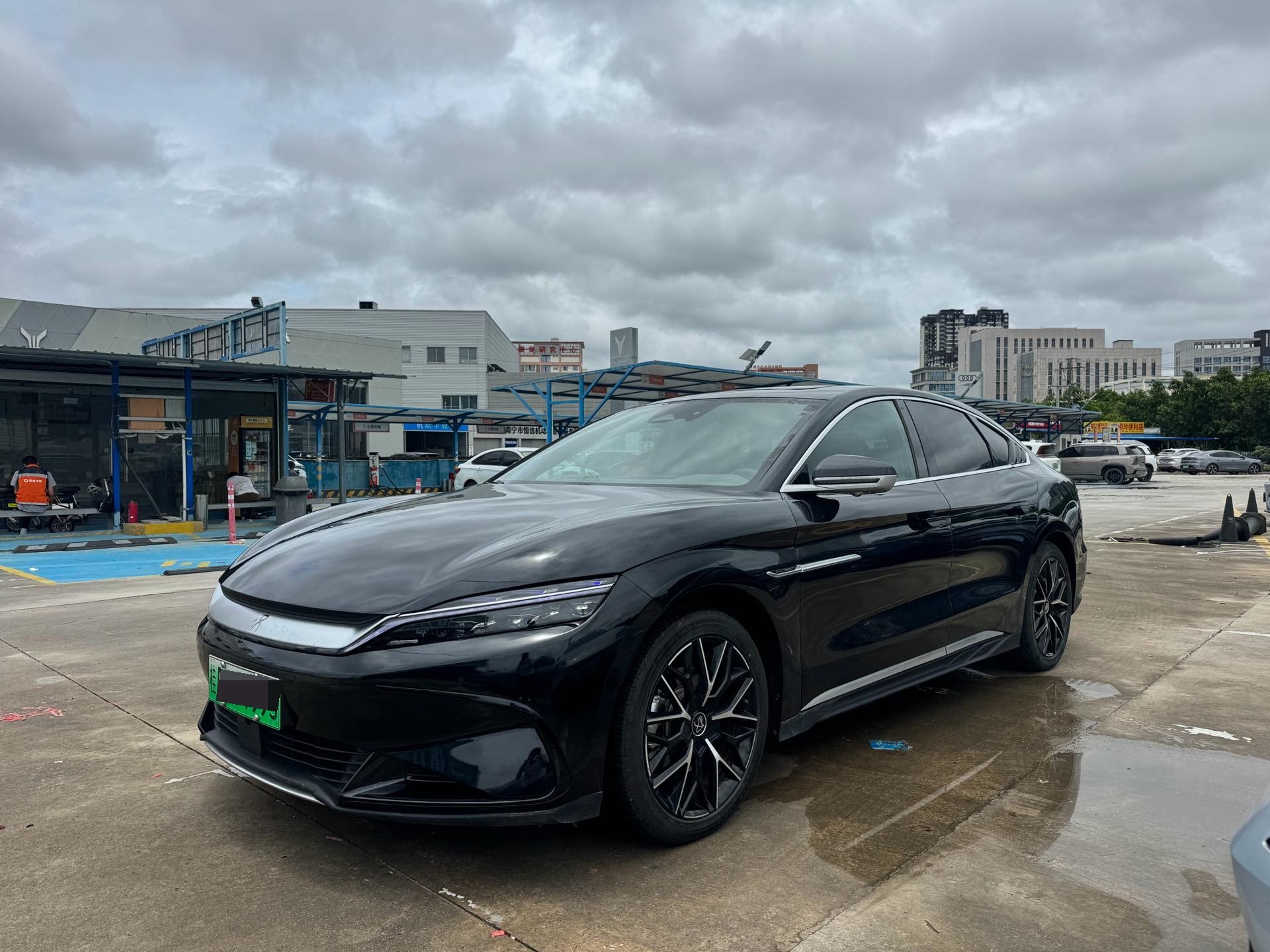 BYD Han 2024 car image 