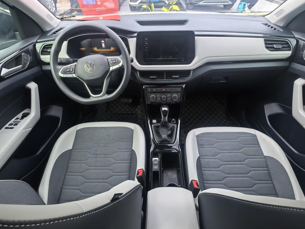 Volkswagen Tharu 2024 car image #10
