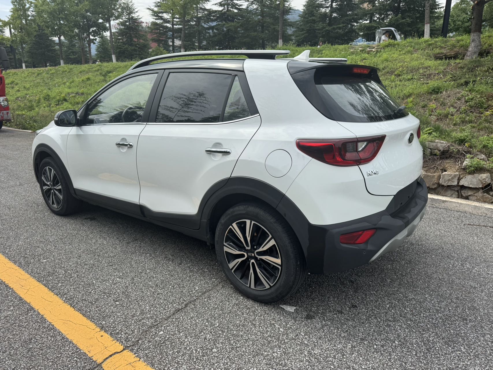 Kia KX1 2021 car image #4