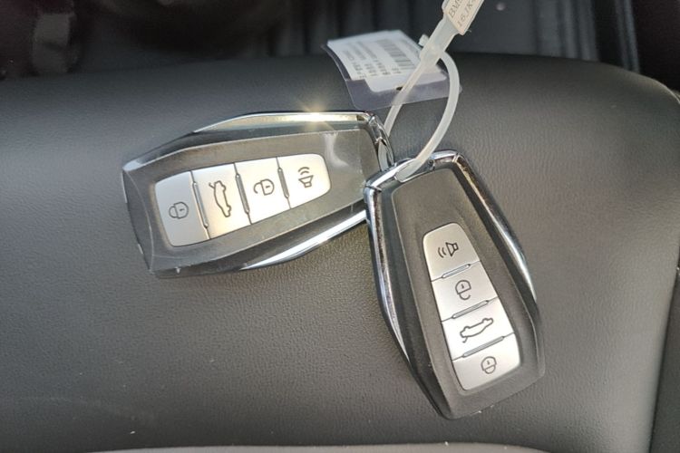 GEELY Emgrand 2025 #14 GEELY Emgrand 2025 immagine di auto #14