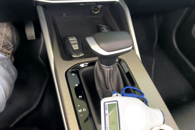 GEELY Emgrand 2024 car image #14